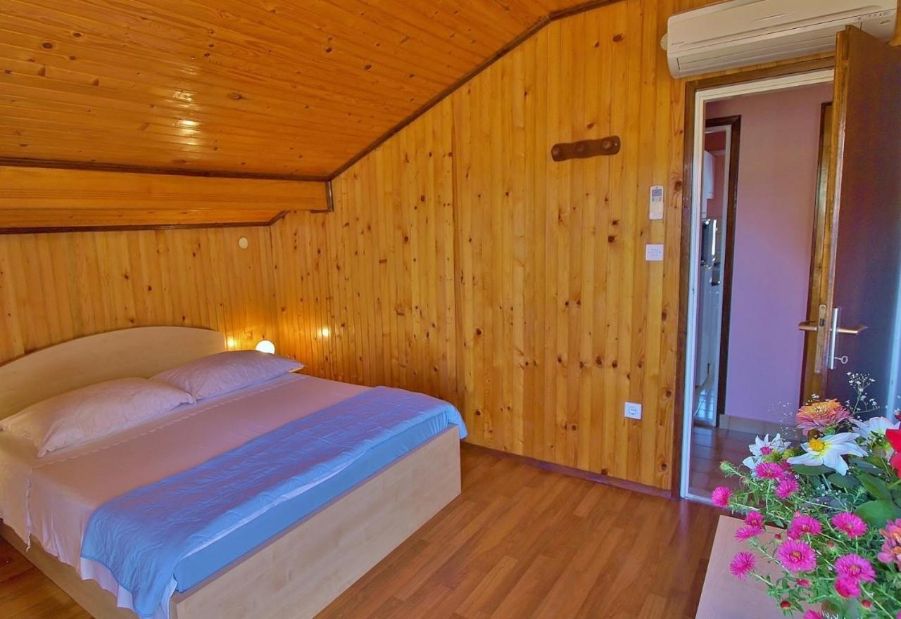 Apartments By The Sea Supetarska Draga - Donja, Rab - 4954 מראה חיצוני תמונה
