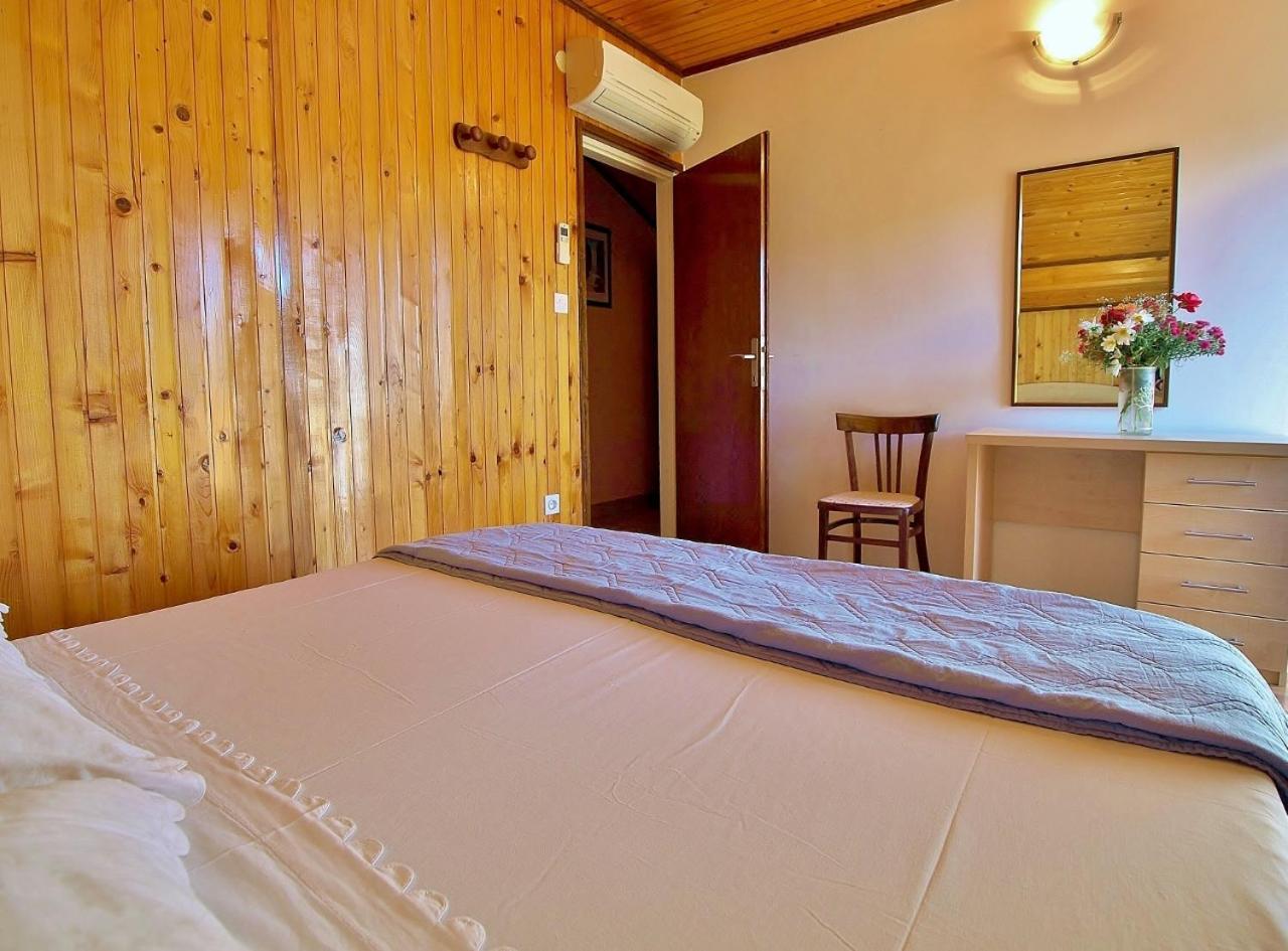 Apartments By The Sea Supetarska Draga - Donja, Rab - 4954 חדר תמונה